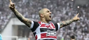 Marcelo Cabo exalta Ariel após vitória do Santa Cruz