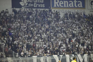 Ponte Preta bate 100 mil torcedores no Majestoso na temporada