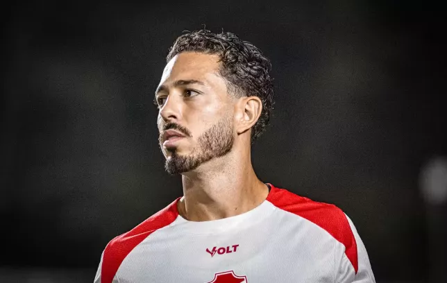 Jean Mota rescinde com Vitoria e Vila Nova