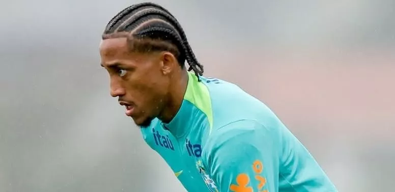 João Pedro exalta o Maracanã e celebra fase: ‘Começo de uma história’