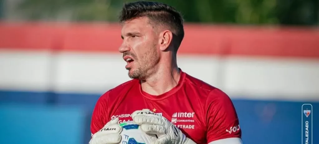 João Ricardo sofre nova lesão e desfalca o Fortaleza contra o Palmeiras