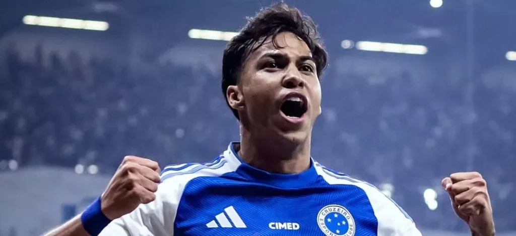 Kaio Jorge provoca Atlético-MG com galinha após nova vitória do Cruzeiro