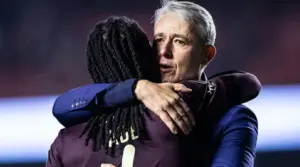 LDU confirma favoritismo contra brasileiros e desafia Palmeiras na semifinal