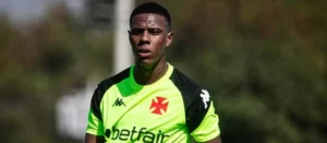 Vasco rescinde contrato com volante formado na base do clube