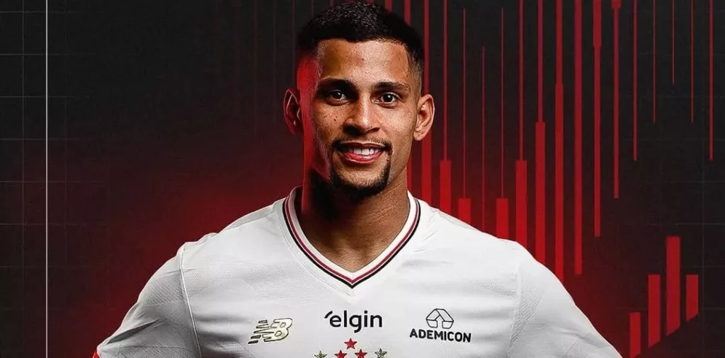 São Paulo oficializa a contratação de destaque da Chapecoense