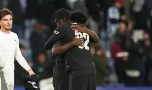 Filhos de Heskey estreiam juntos no Manchester City pela Copa Inglesa