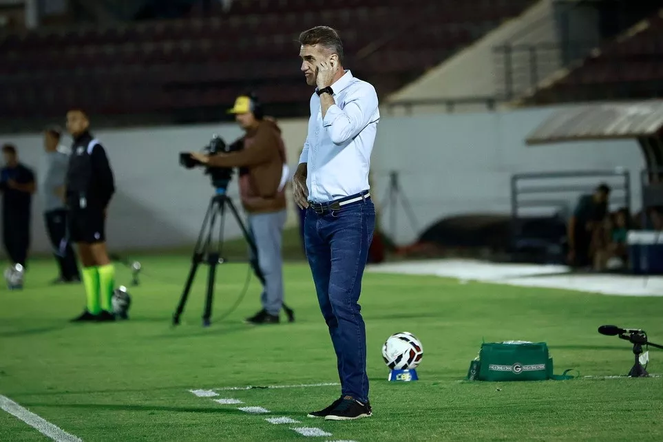 Mancini lamenta vacilo do Goiás, mas diz que não recuou time (Foto: Rosiron Rodrigues / Goiás)