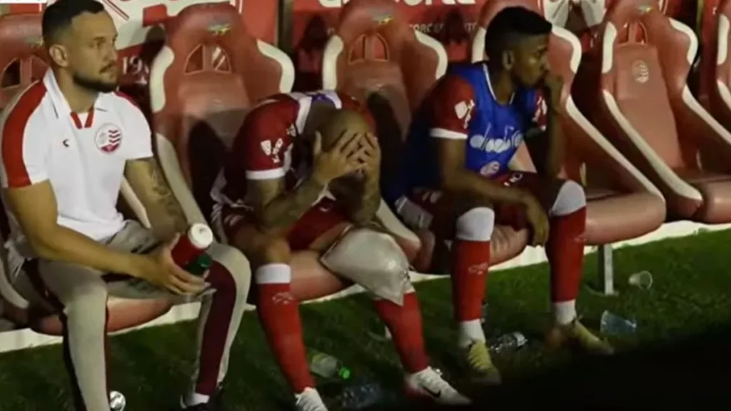 Náutico terá três desfalques no quadrangular do acesso da Série C 2 Náutico terá três desfalques no quadrangular do acesso da Série C (Reprodução/Youtube/Sportynet)