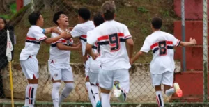 PAULISTA SUB-15: São Paulo vence o Barretos e se classifica no Grupo 27