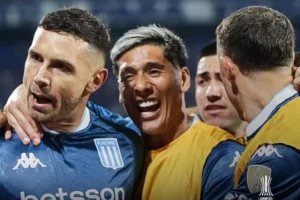 Velez 0 x 1 Racing - Vitória importante nas quartas da Libertadores