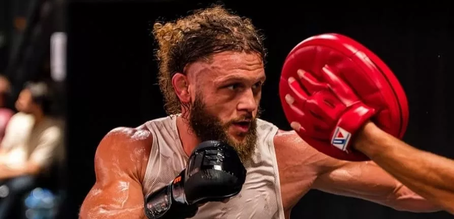 Rafael Fiziev sofre lesão e não encara Charles do Bronx no UFC Rio