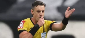 Raphael Claus é escolhido para apitar Espanha x Arábia Saudita
