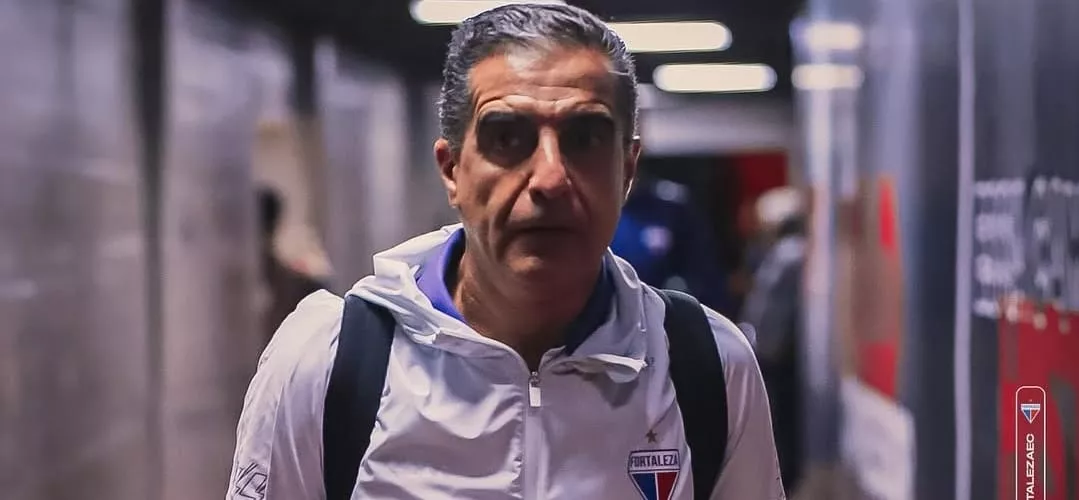 Fortaleza oficializa a demissão do técnico Renato Paiva
