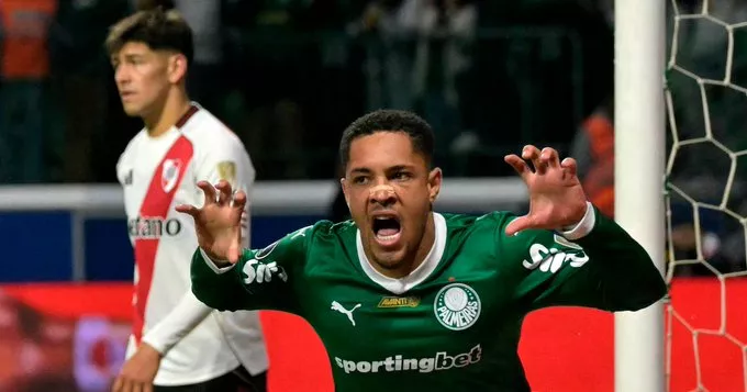 Vitor Roque é exaltado por jornal espanhol após vitória do Palmeiras sobre o River: 'Vale ouro'
