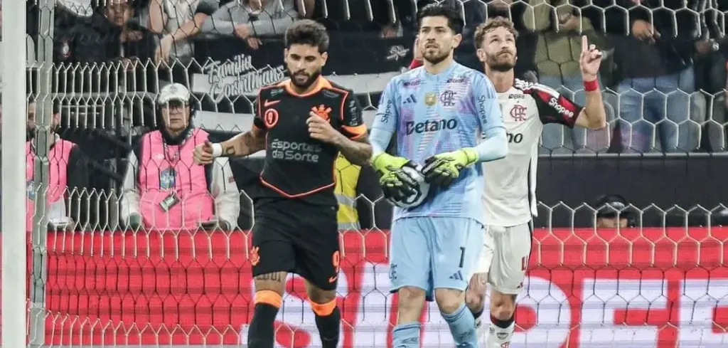 Defesa de Rossi em pênalti de Yuri Alberto repercute na Argentina