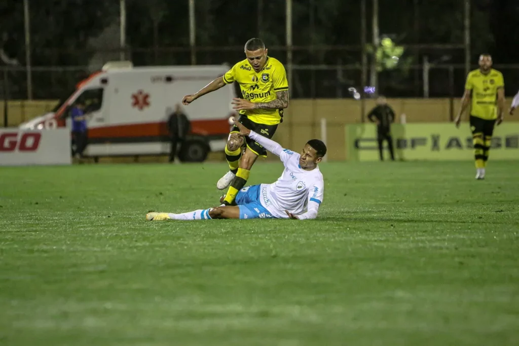 SÉRIE C: Ponte Preta vence Dérbi 211; São Bernardo e Londrina empatam 2 SB