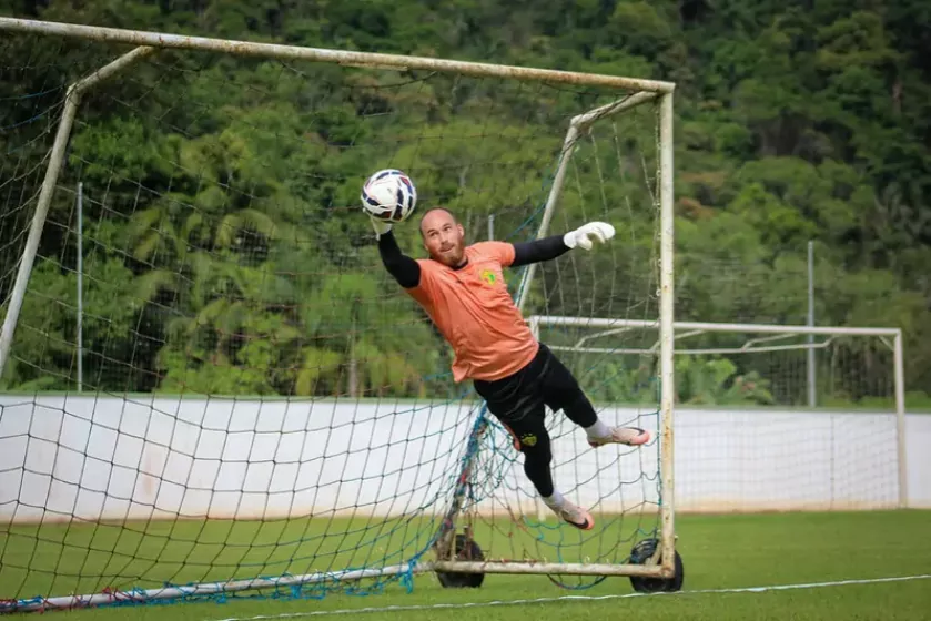 Guarani x Brusque - Onde assistir, escalações e arbitragem! 2 Screenshot 2025 09 19 at 12 05 20 Brusque FC intensifica preparacao com treino focado nas acoes ofensivas Brusque Futebol ClubeBrusque Futebol Clube