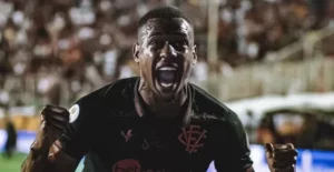 Vitória tem Dudu e Camutanga confirmados de volta para luta contra o Z-4