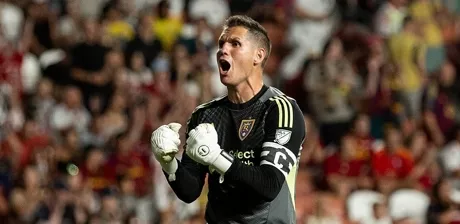 Rafael Cabral renova com Real Salt Lake até 2027 e vira capitão