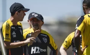 Sampaoli encara tabu de estreias do Atlético-MG contra o Cruzeiro