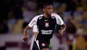 André Luiz cresce no Corinthians e vira peça-chave de Dorival Júnior