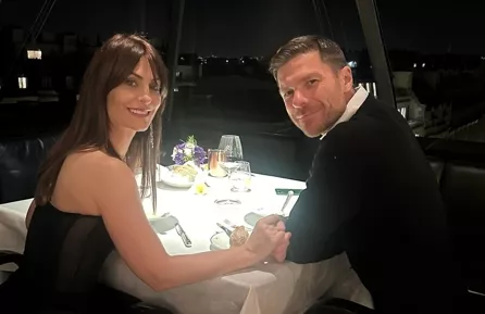 Liverpool 2005: Crouch revela gafe ao flertar, sem saber, com esposa de Xabi Alonso 2 Screenshot 139