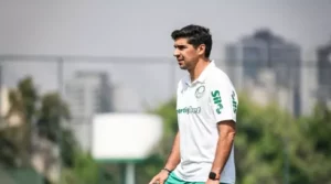 Palmeiras faz três trocas na lista da Libertadores 2025