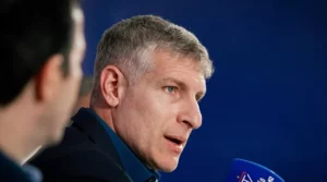 Palermo já faz mudanças no Fortaleza e reintegra quatro jogadores ao elenco