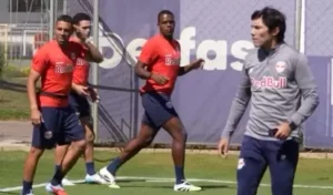 Bragantino treina com desfalques e mira reação no Brasileirão