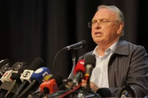 Corinthians apura gastos indevidos e dirigentes rechaçam 'ideia de vingança'