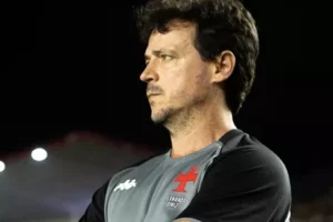 Vasco inscreve reforços, mas dupla deve ficar no banco na Copa do Brasil