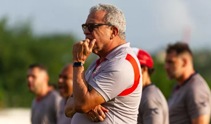 Reforços retornam e Hélio dos Anjos define estratégia do Náutico para sábado