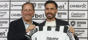 Textor mantém confiança em Ancelotti em fase complicada do Botafogo
