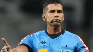 Corinthians tem comissão advertida pelo STJD após julgamento