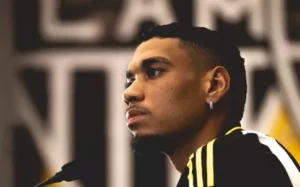 Ruan Tressoldi é apresentado no Atlético-MG e projeta estreia