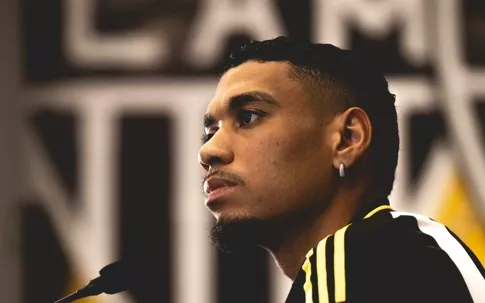 Ruan Tressoldi é apresentado no Atlético-MG e projeta estreia