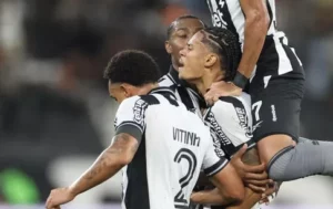 Botafogo aposta no retrospecto em casa contra o Vasco pela Copa do Brasil