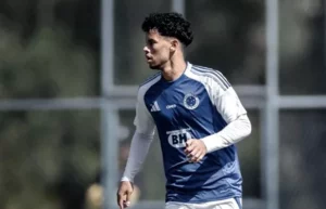 Cruzeiro renova com Rhuan Gabriel e fixa multa em 100 milhões de euros