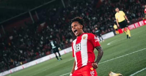 Lázaro deixa Almería e acerta com Al-Najma por R$ 31,8 milhões