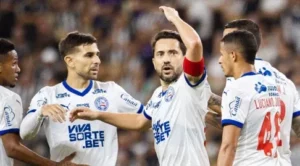 Everton Ribeiro chega a 10 participações em gols pelo Bahia