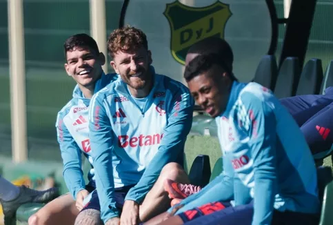 Flamengo faz último treino antes de decisão contra o Estudiantes pela Libertadores 2 Screenshot 389