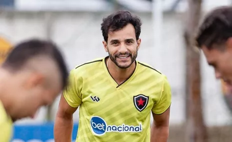 Botafogo-PB rescinde com Henrique Dourado e João Diogo
