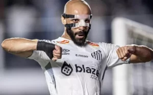 Santos afasta Thaciano e aumenta disputa no ataque em 2025