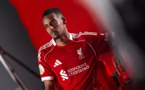 Liverpool quebra recorde ao pagar R$953 mi por Isak na Premier League