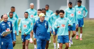 Seleção brasileira encerra participação nas Eliminatórias com desafio inédito para Ancelotti