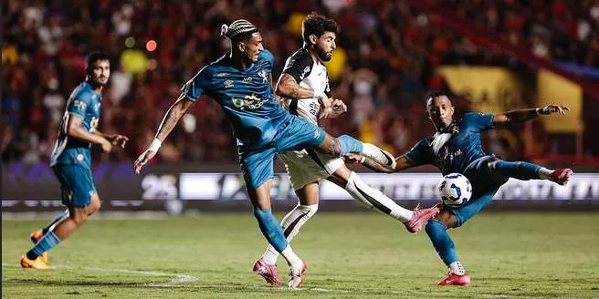 Sport 1 x 0 Corinthians - Leão vence a 2ª no Brasileirão 3 Brasileirão - 2025