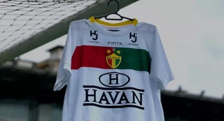 Brusque sob investigação após injúria racial contra atacante do Náutico