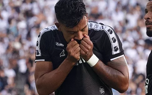 ABC negocia renovação com Wallyson para 2026 e atacante mira centésimo gol