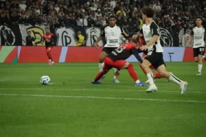 Gui Negão brilha e Corinthians avança na Copa do Brasil