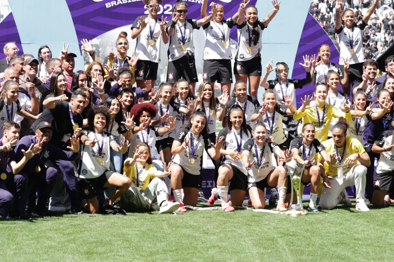 Corinthians é campeão do Brasileiro Feminino